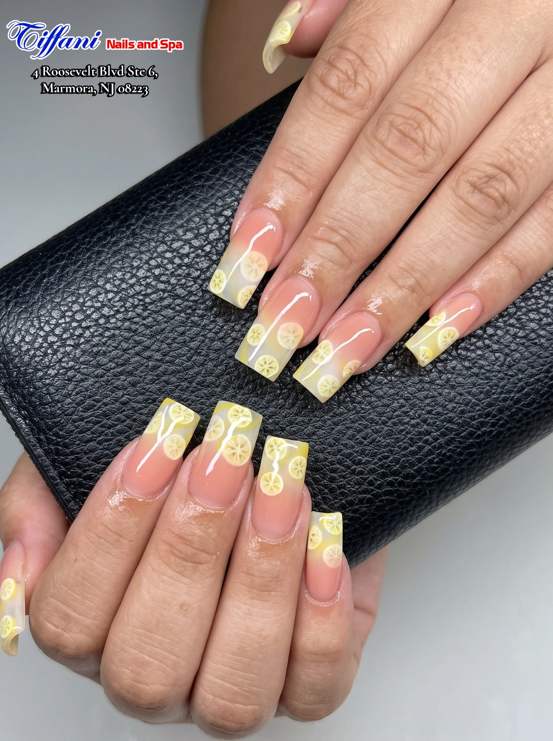 Elegant nails